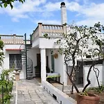 Tonia's Mansion * Bari